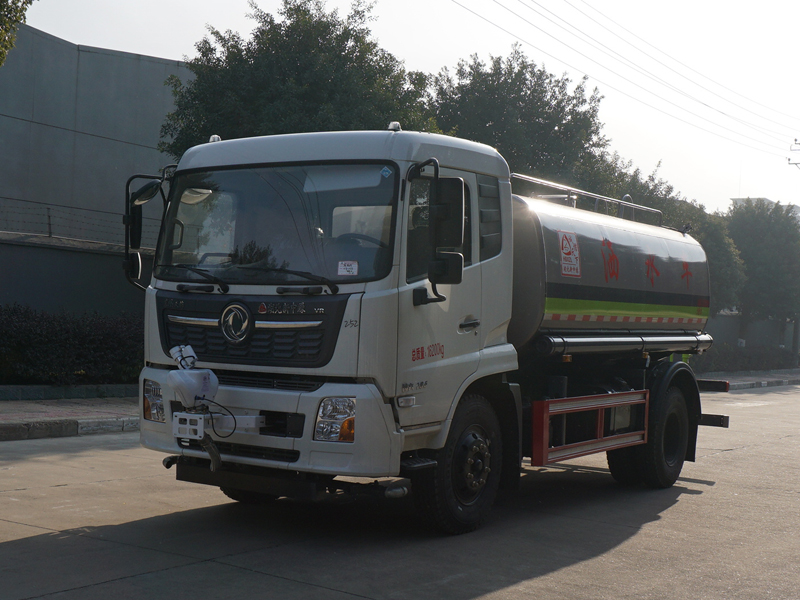 中潔牌XZL5166GSS6型灑水車(chē)
