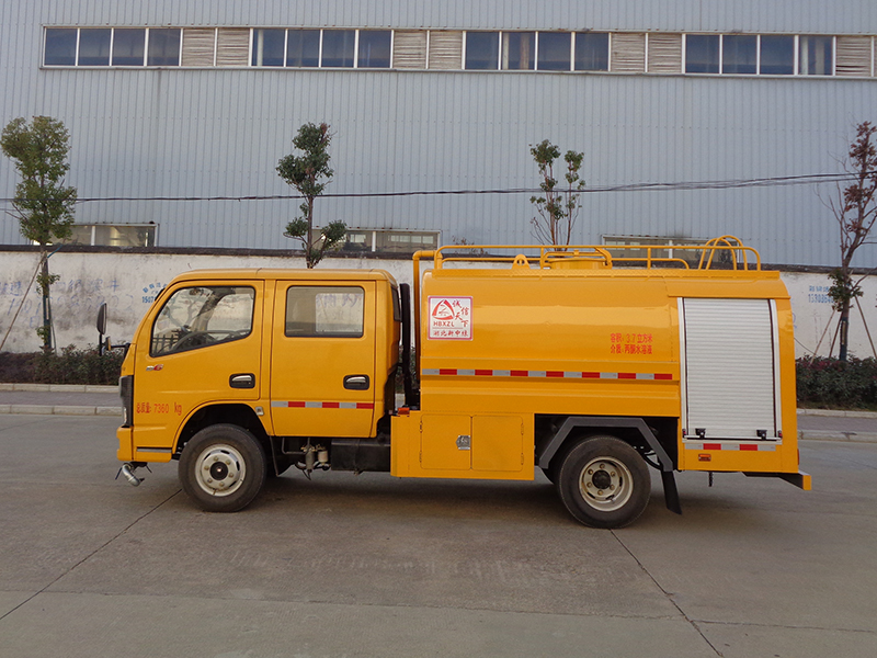 中潔牌XZL5071GPS6型綠化噴灑車(chē)